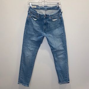 Blue denim Levi Jeans
